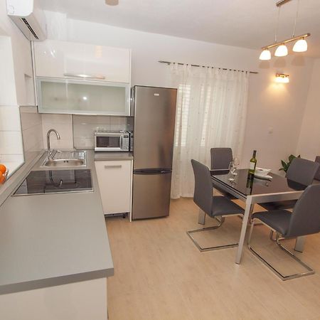 Apartments Karlo Makarska Zimmer foto